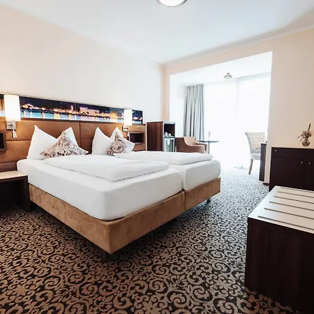 מלון Schachner 4*