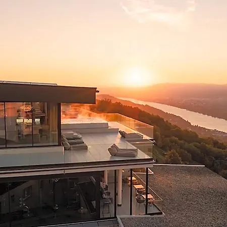 Schachner 4*